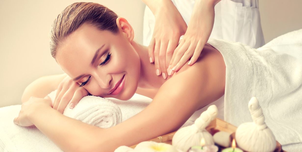 Pros and cons of massage without light